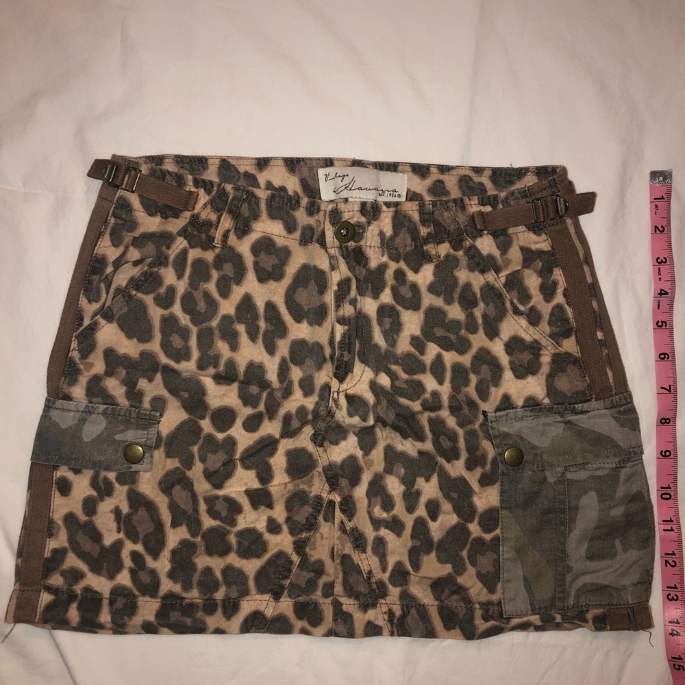 Vintage Havana Leopard/ Camouflage Print Mini Skirt Size 2 , 25 Waist 5 Pockets